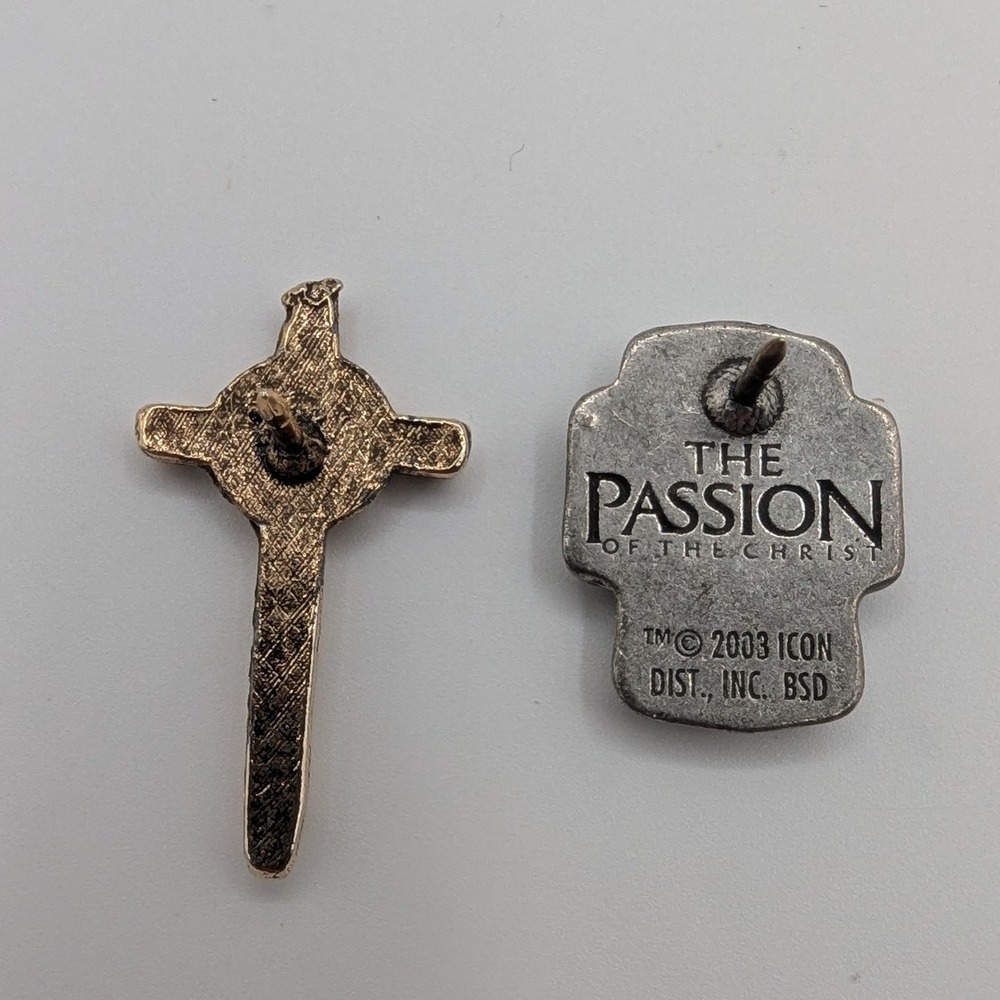 The Passion of the Christ 2003 Movie Promo Pin and Gold Celtic Cross Pin Set